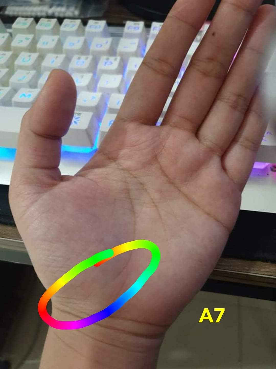 A7 LIFE LINE CURVE TO THUMB